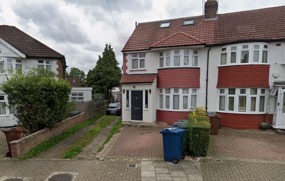 Property photo 1 of 7 3-Bedroom Flat To Rent – Ha2, Southdown Crescent