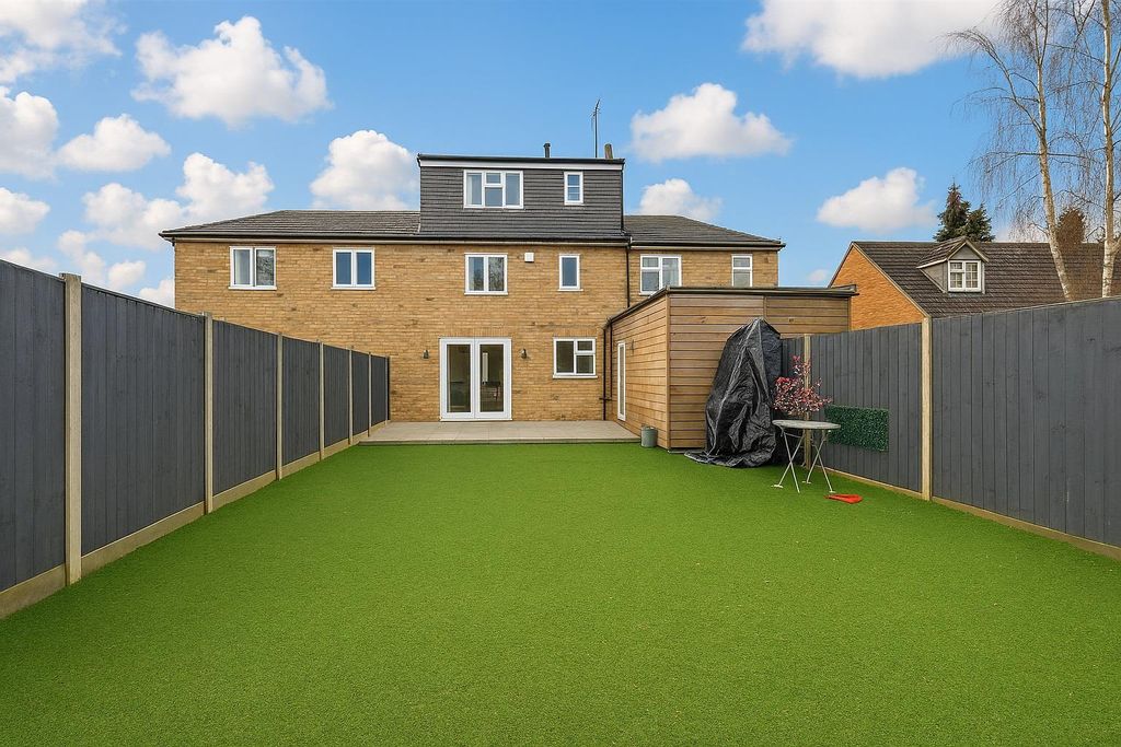 Property photo 2 of 17 Rear