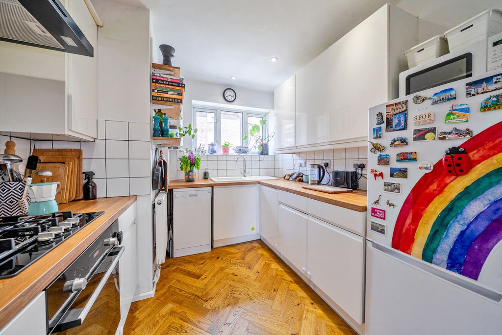 Property photo 3 of 16 1450970-11-69F0d8...