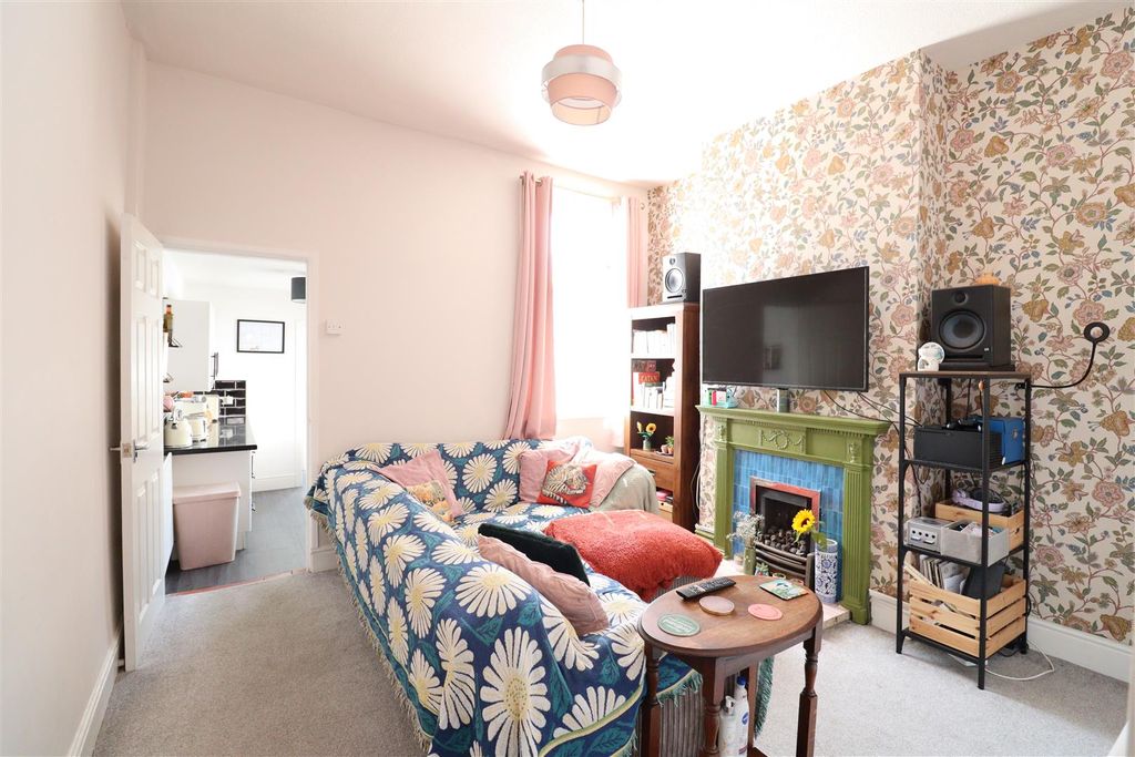Property photo 3 of 15 Img_1102.Jpg