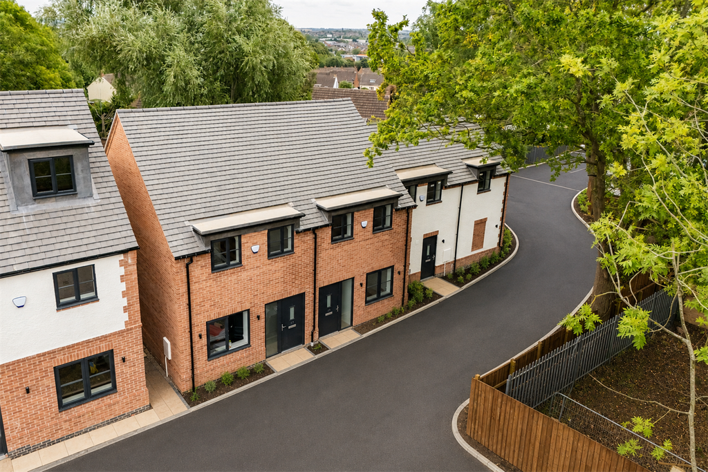 Property photo 1 of 30 Douglas Jane Close