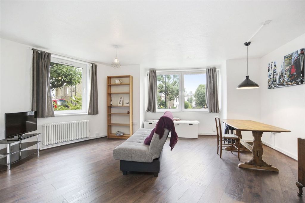 Property photo 1 of 6