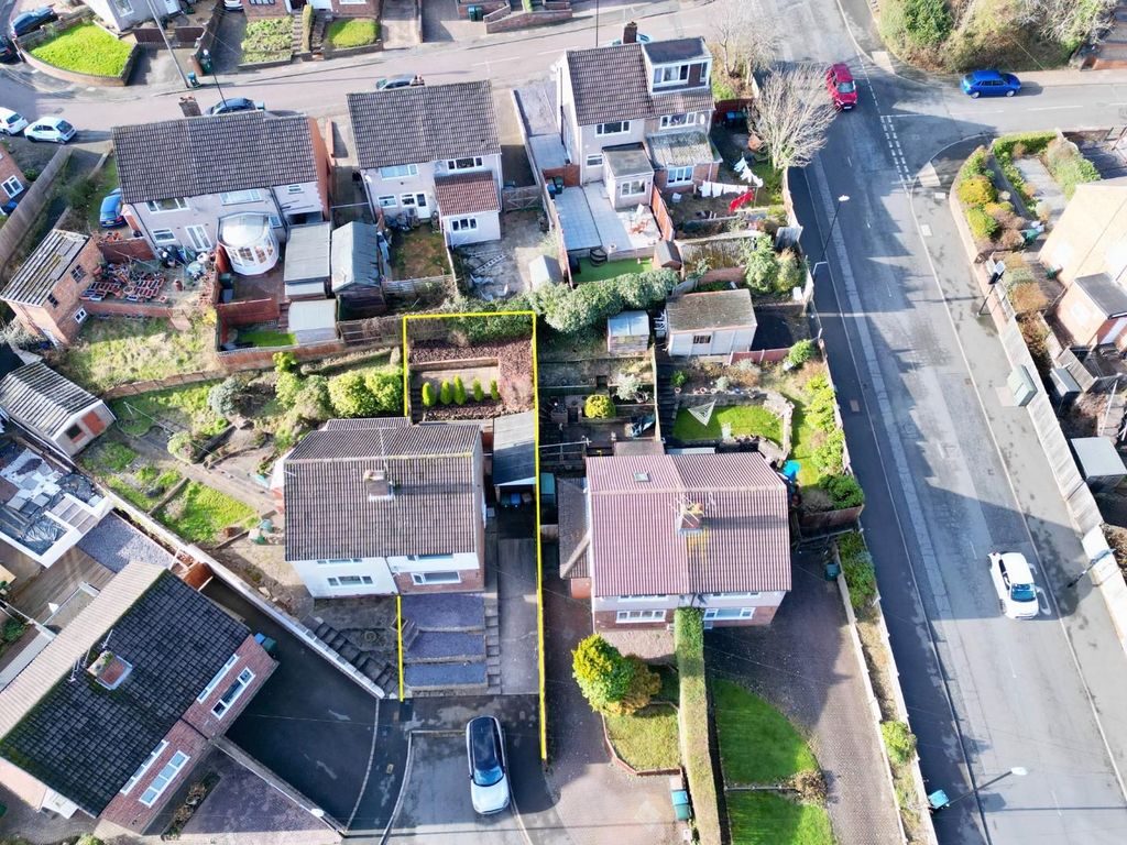 Property photo 1 of 13 Aerial