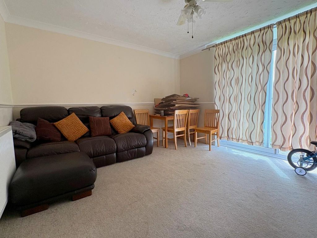 Property photo 3 of 11 7.Jpg