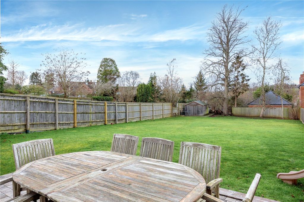 Property photo 3 of 15 Garden