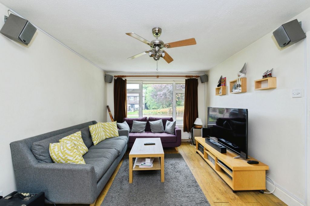 Property photo 2 of 15 Photo