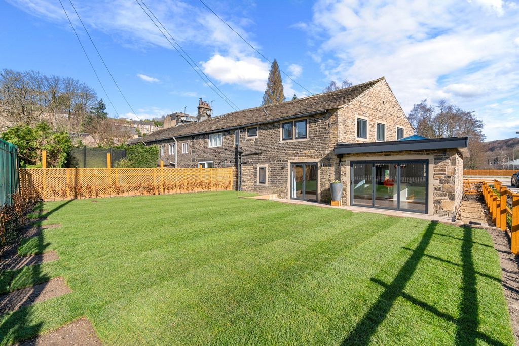 Property photo 1 of 36