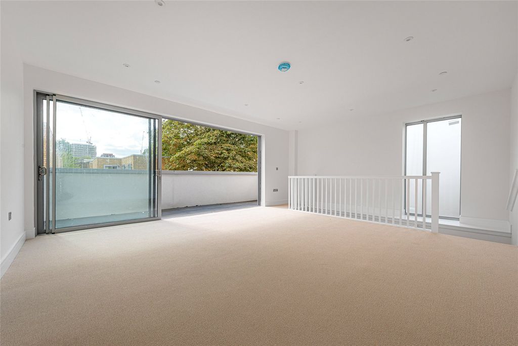 Property photo 2 of 30 Picture No. 52