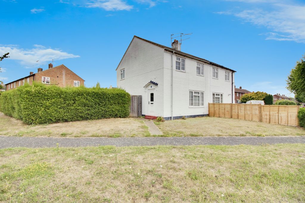 Property photo 1 of 17