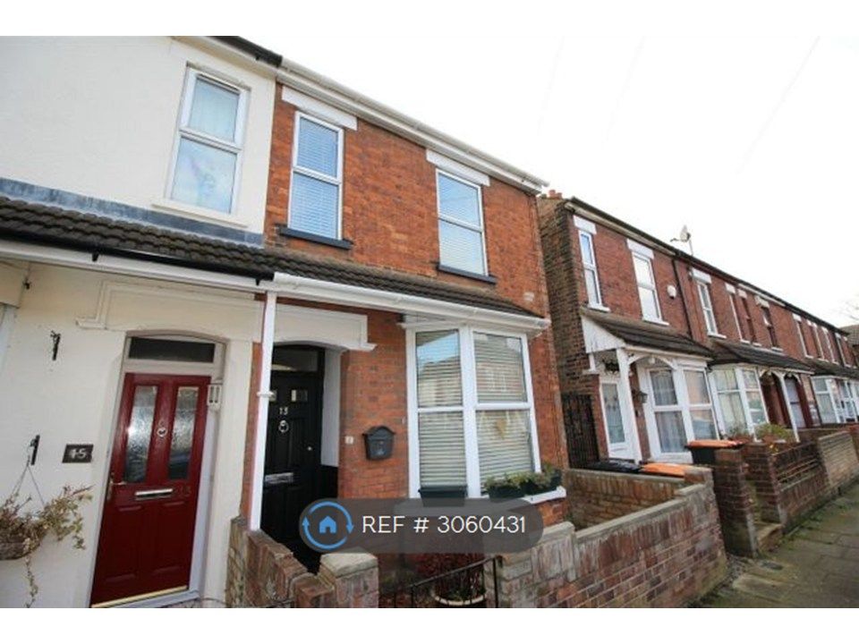 Property photo 2 of 12