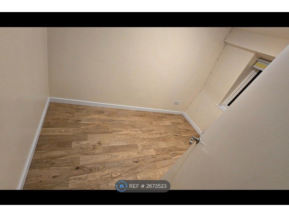 Property photo 3 of 21 Bedroom Floor