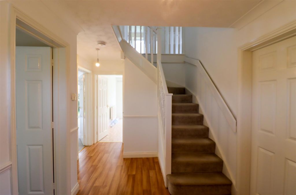 Property photo 2 of 13 Img_9174.Jpg
