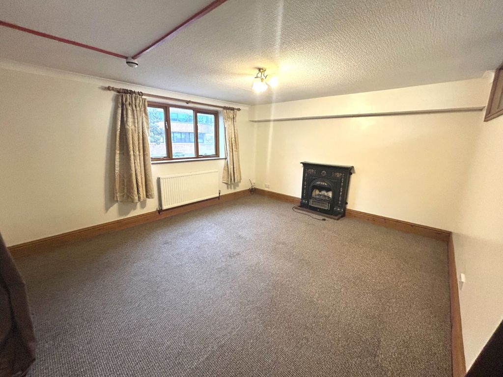 Property photo 2 of 6 Picture No. 02