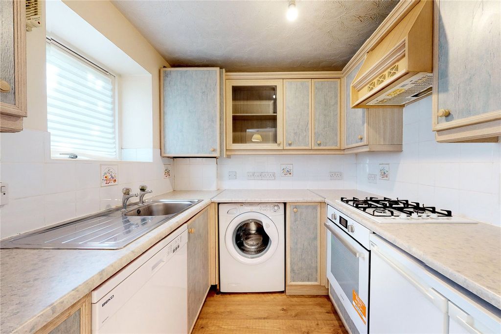 Property photo 2 of 13 Kitchen