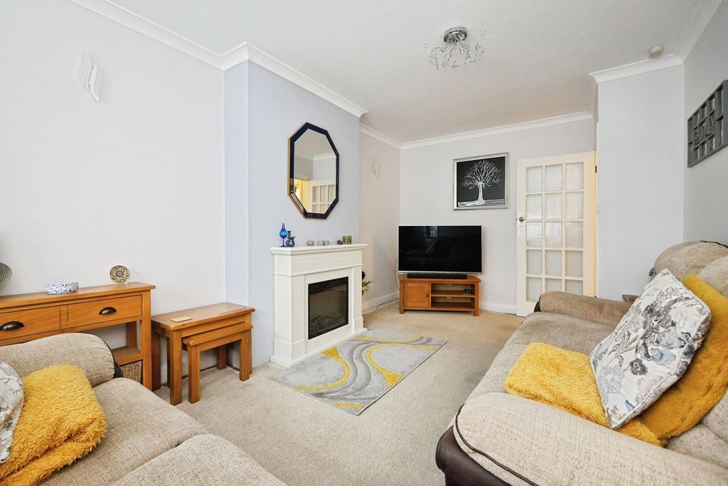 Property photo 2 of 15 Pbox-Img.Jpg