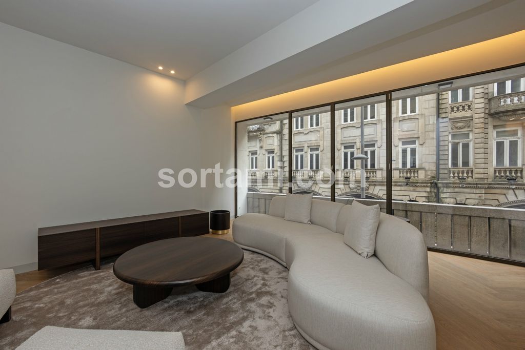 Property photo 1 of 38