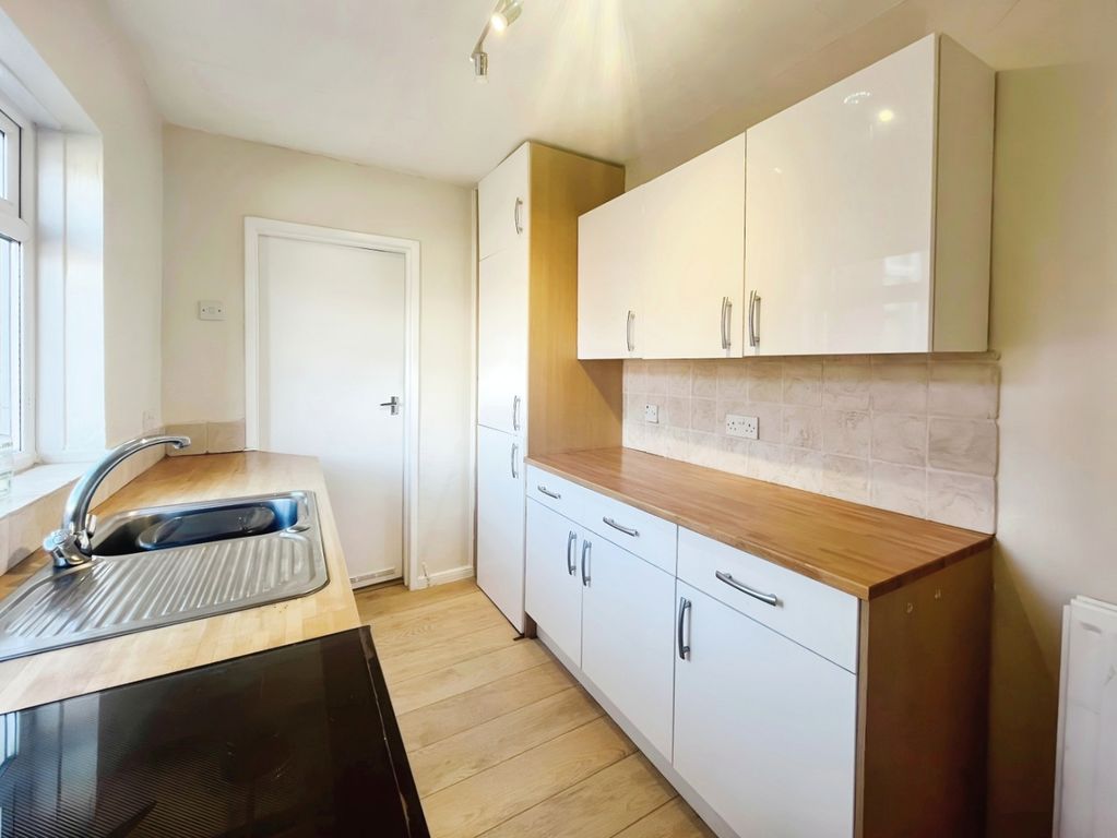Property photo 3 of 13 3650063