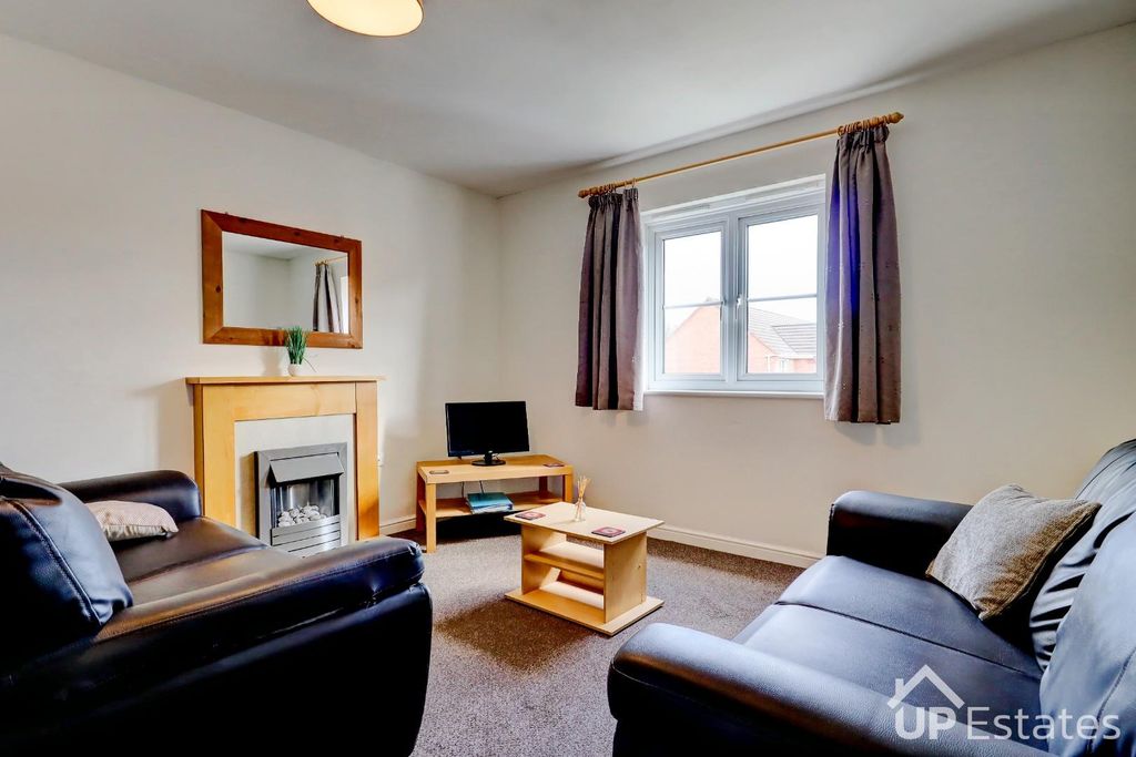 Property photo 2 of 10