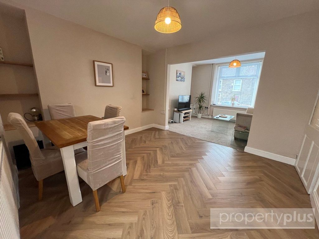 Property photo 2 of 13 Picture No. 05