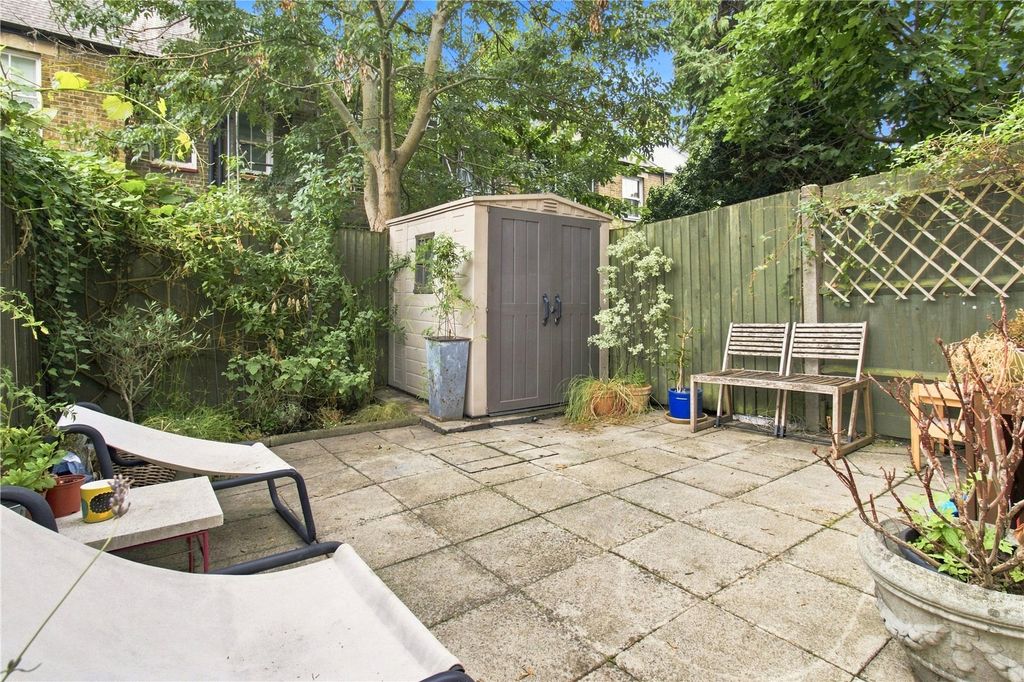 Property photo 3 of 21 Picture No. 23