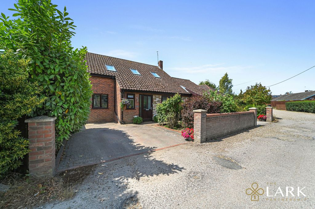 Property photo 2 of 22 Ht-Lark-Stalbans-34