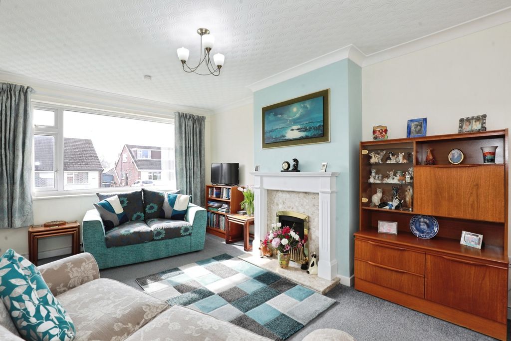 Property photo 3 of 16 Pbox-Img.Jpg