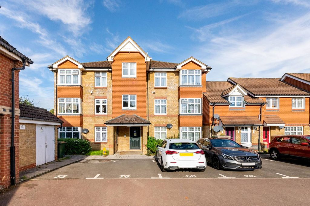 Property photo 1 of 8