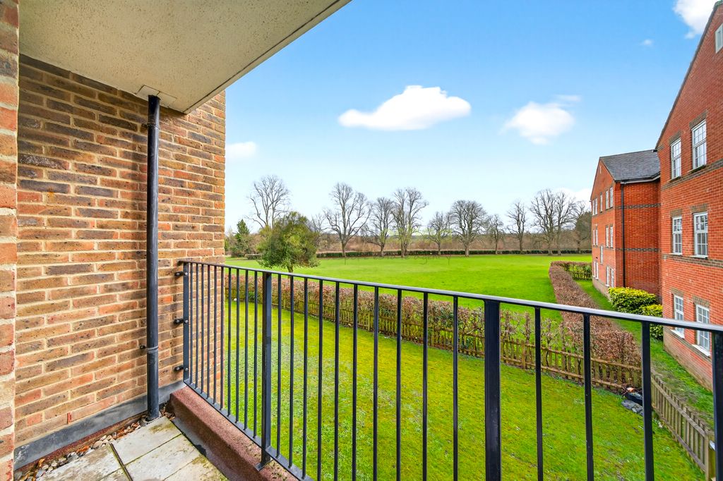 Property photo 1 of 13 Dsc09208