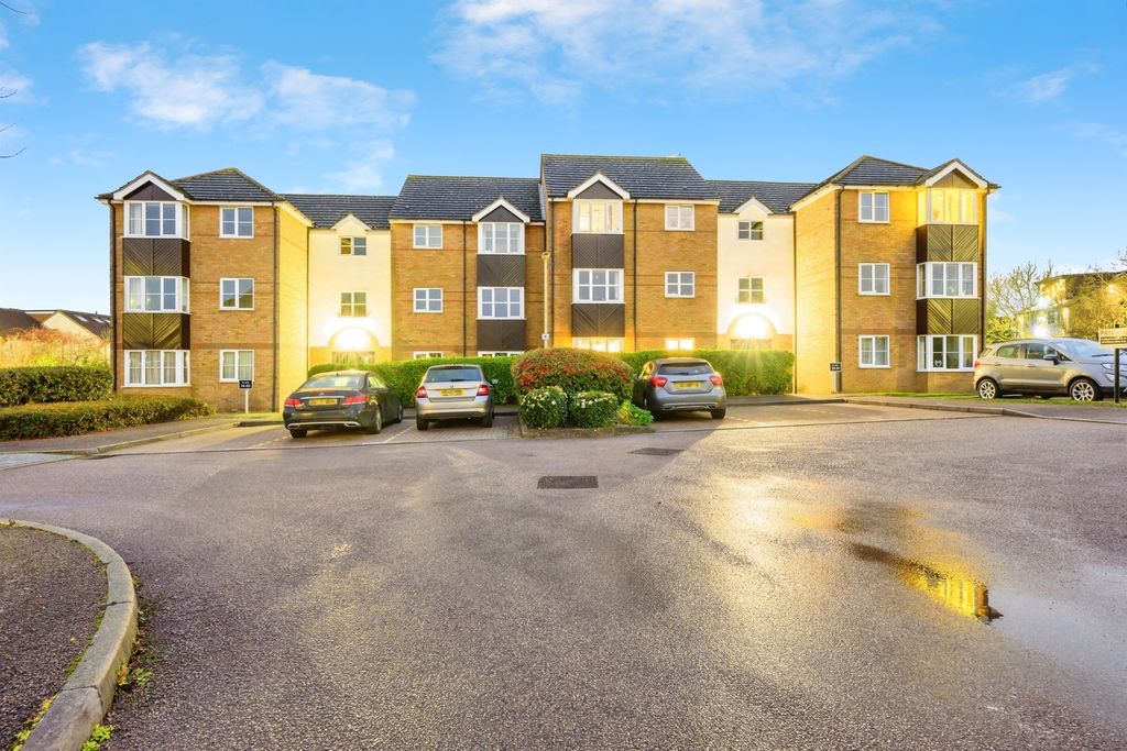 Property photo 1 of 10