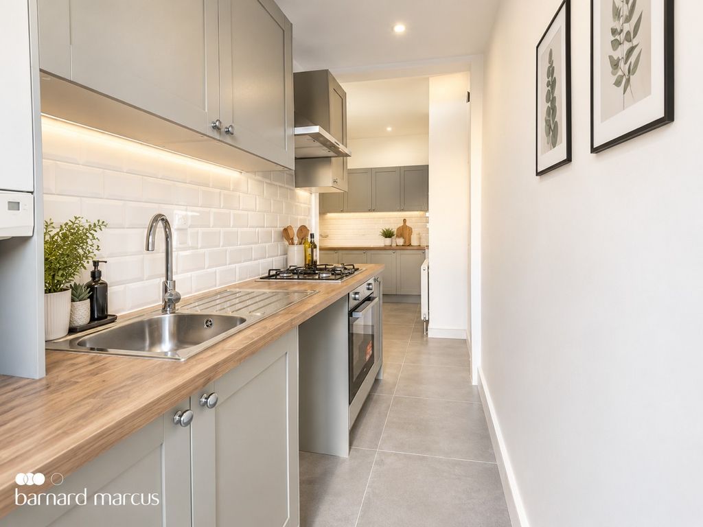Property photo 1 of 2 Kitchen