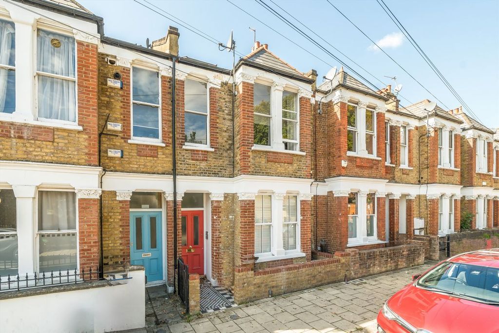 Property photo 1 of 7