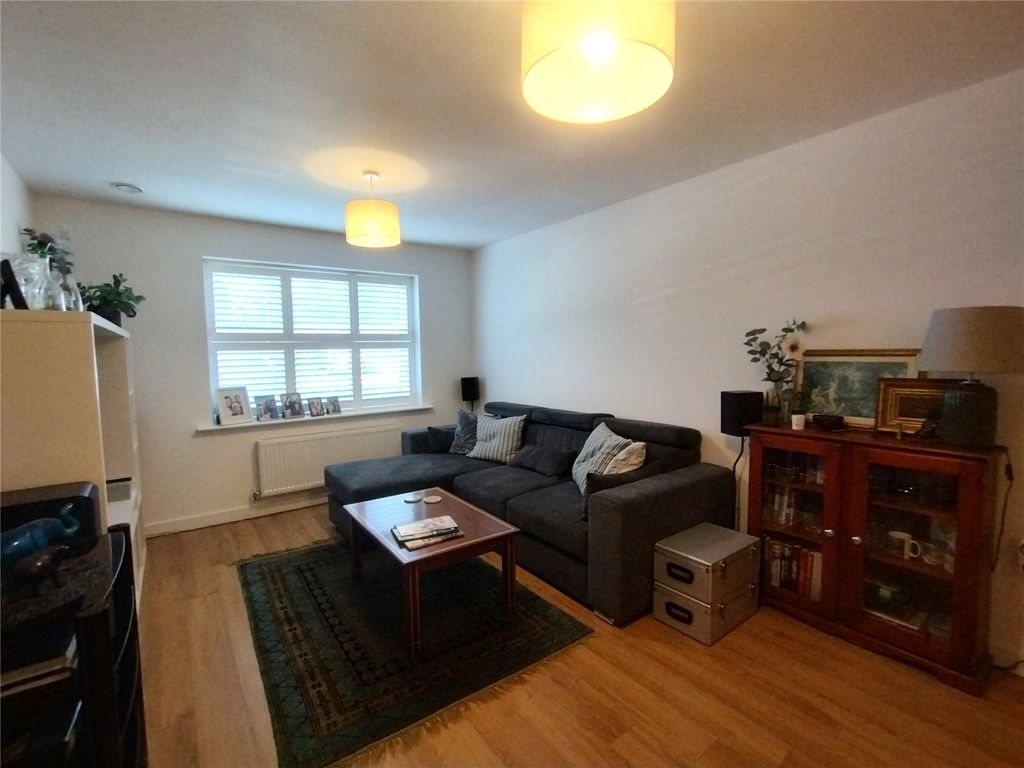 Property photo 3 of 10 Picture No. 29