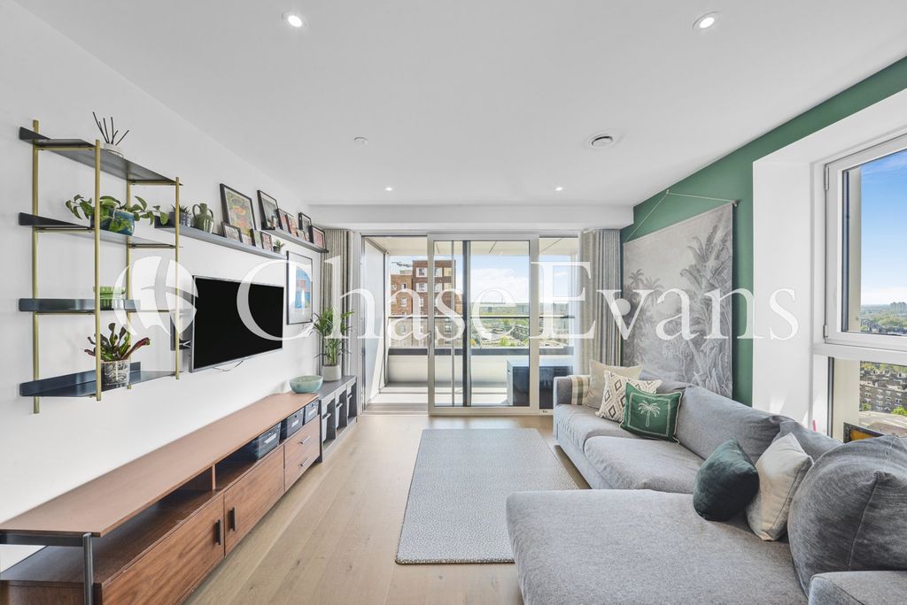 Property photo 3 of 26 Living Area