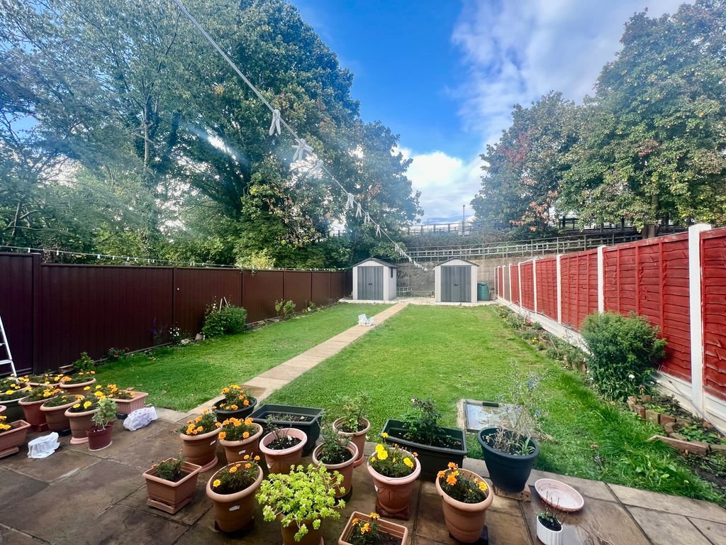 Property photo 2 of 7 Img_9037