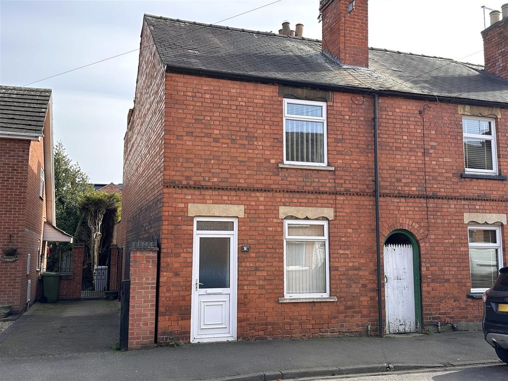 Property photo 1 of 11 Front Aspect 565