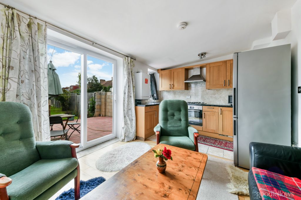 Property photo 3 of 13 Picture No. 04