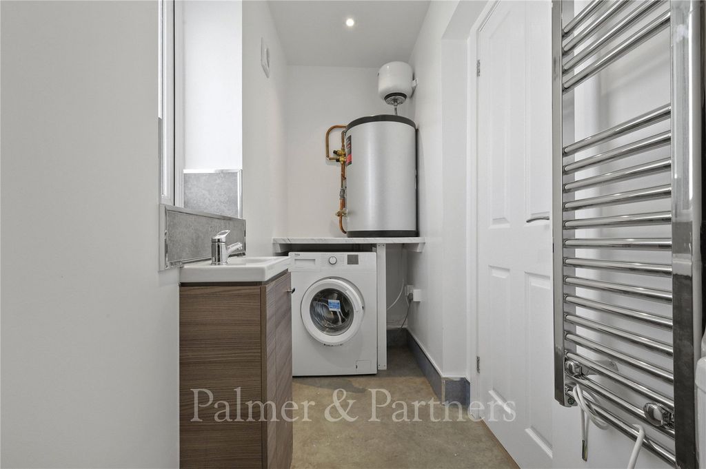 Property photo 2 of 11 Picture No. 01