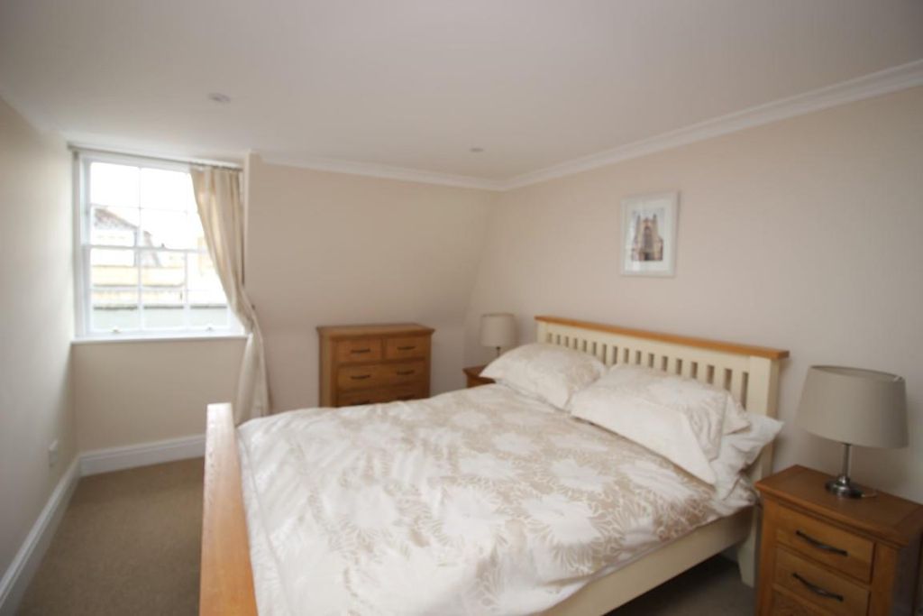 Additional image 8 of 3 bed maisonette to rentSt. James's Parade, Bath BA1