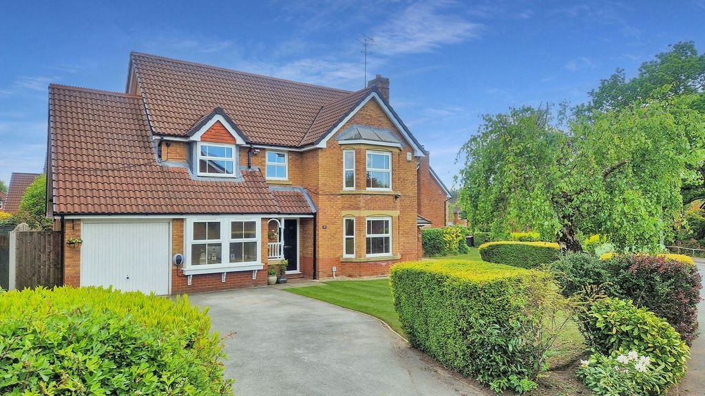 Property photo 1 of 33