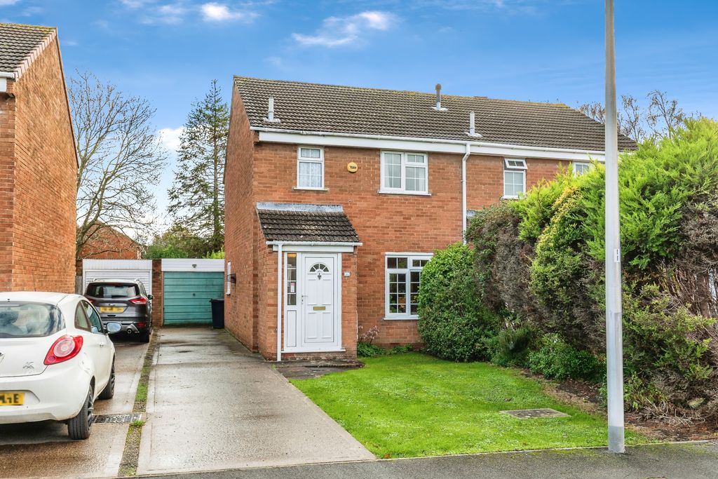 Property photo 1 of 20 Front