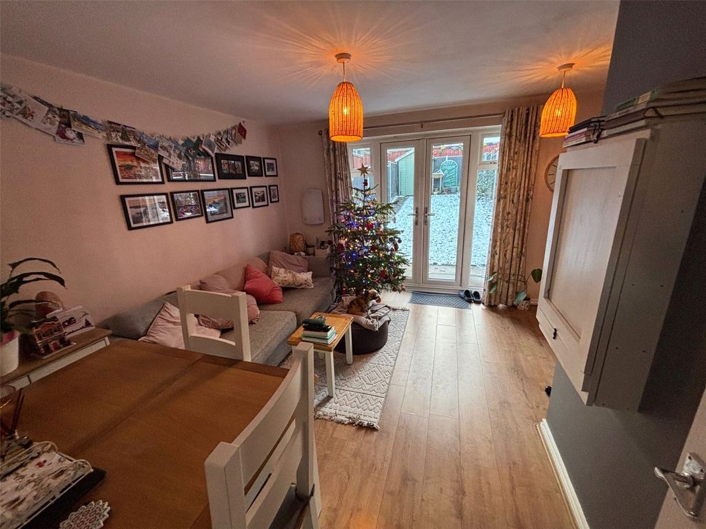 Property photo 2 of 11 Picture No. 07