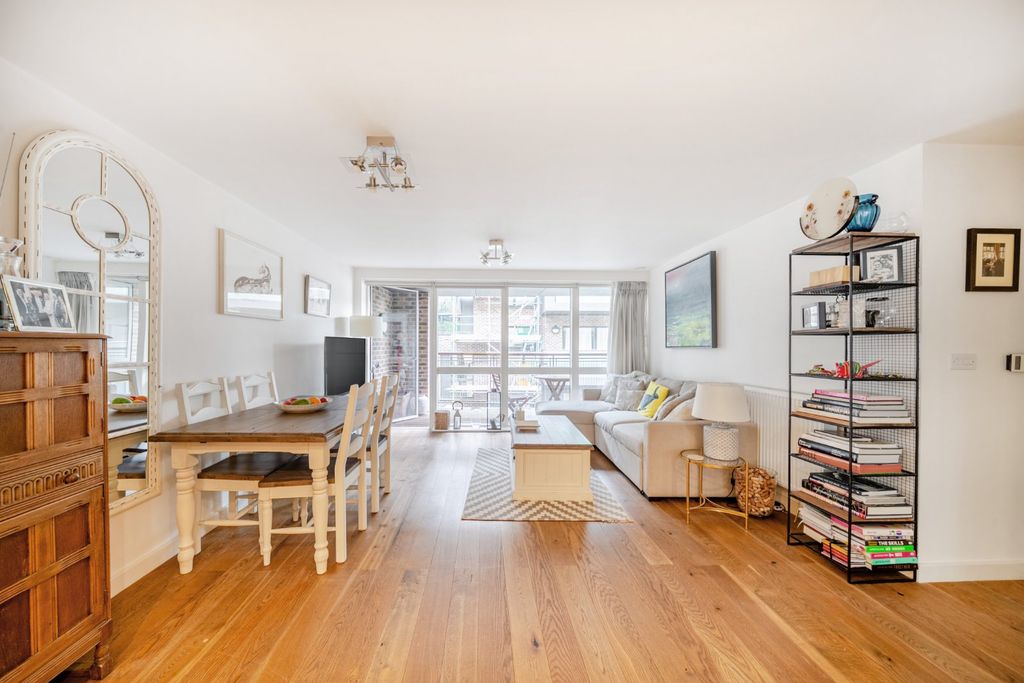 Property photo 1 of 19 Picture No.8