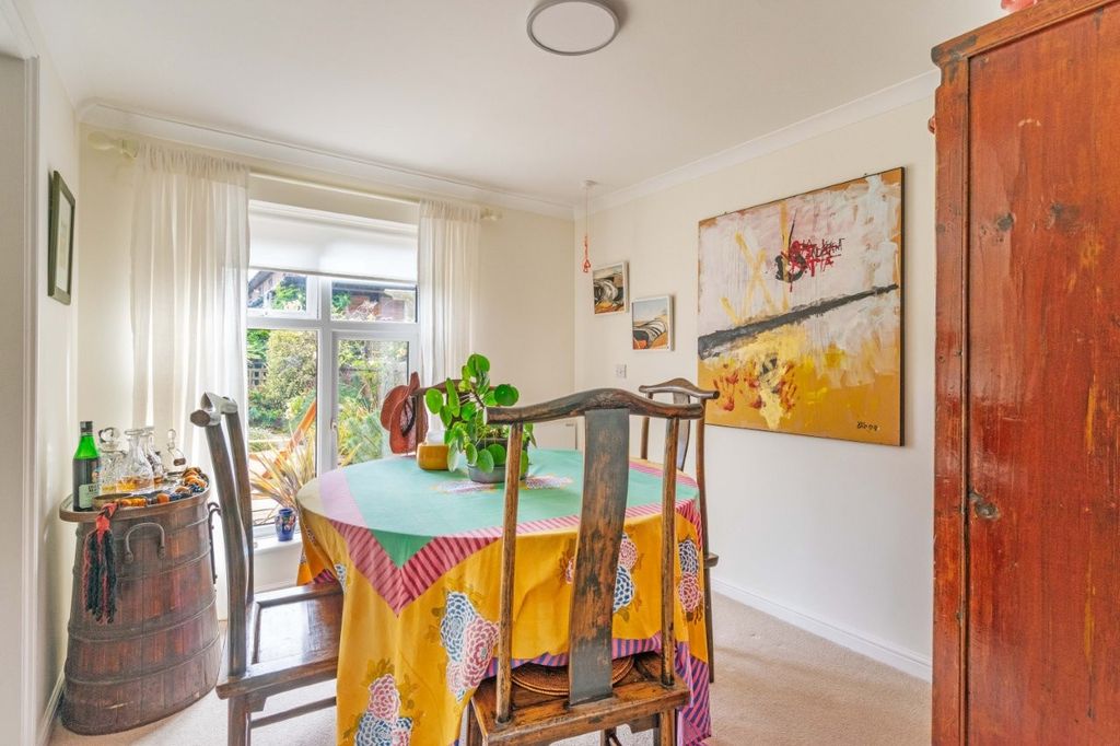 Property photo 3 of 16 Dining Room