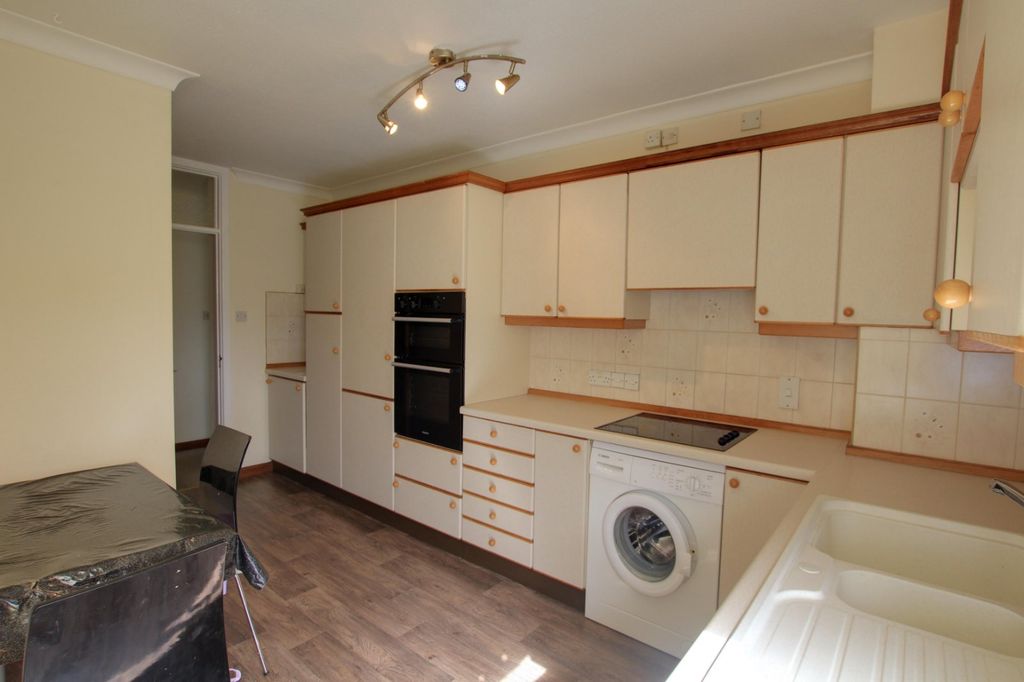 Property photo 2 of 14 Picture No. 16