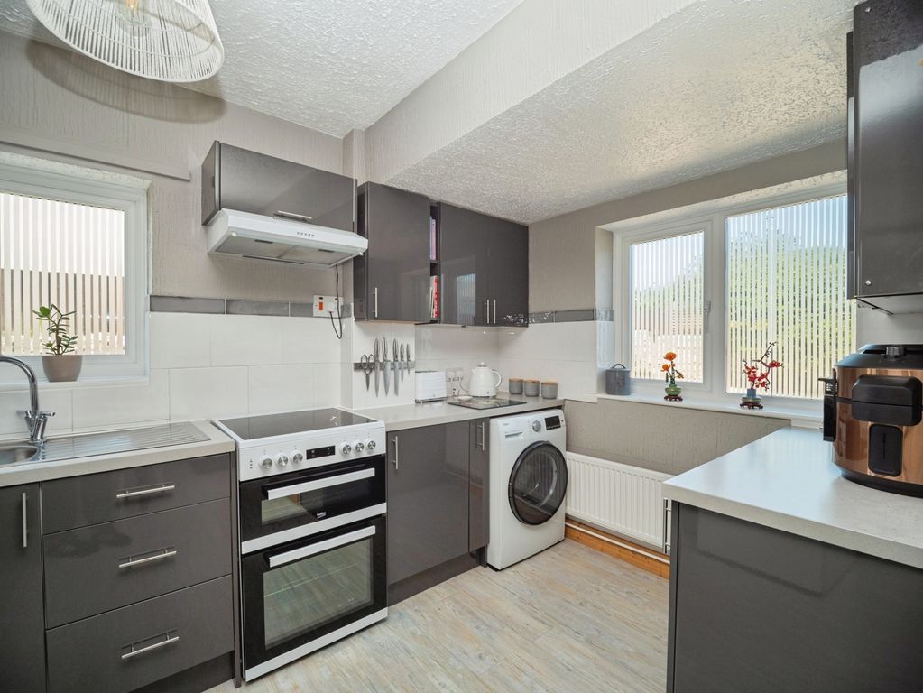 Property photo 2 of 20 Pbox-Img.Jpg