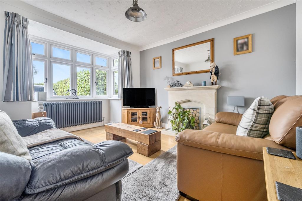 Property photo 2 of 24 1350120-1-68c7F5Efe30c5.Jpg