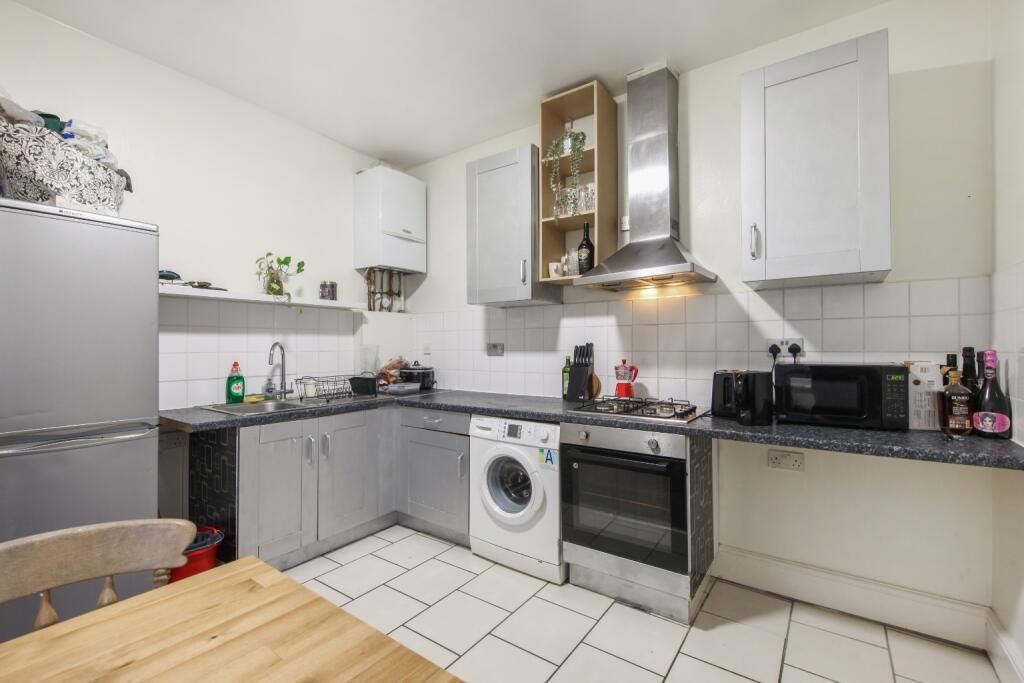 Property photo 1 of 2