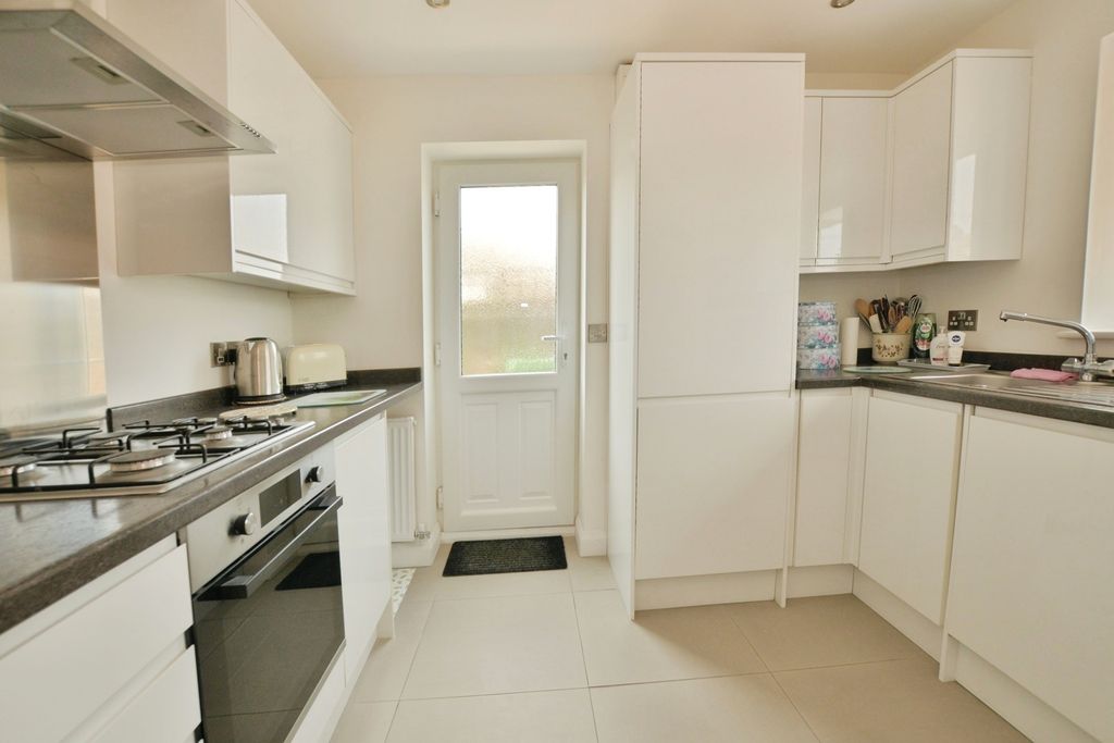 Property photo 3 of 20 Pbox-Img.Jpg