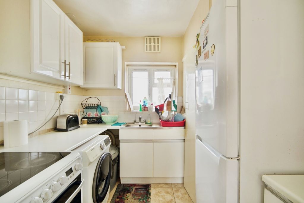 Property photo 2 of 12 Pbox-Img.Jpg