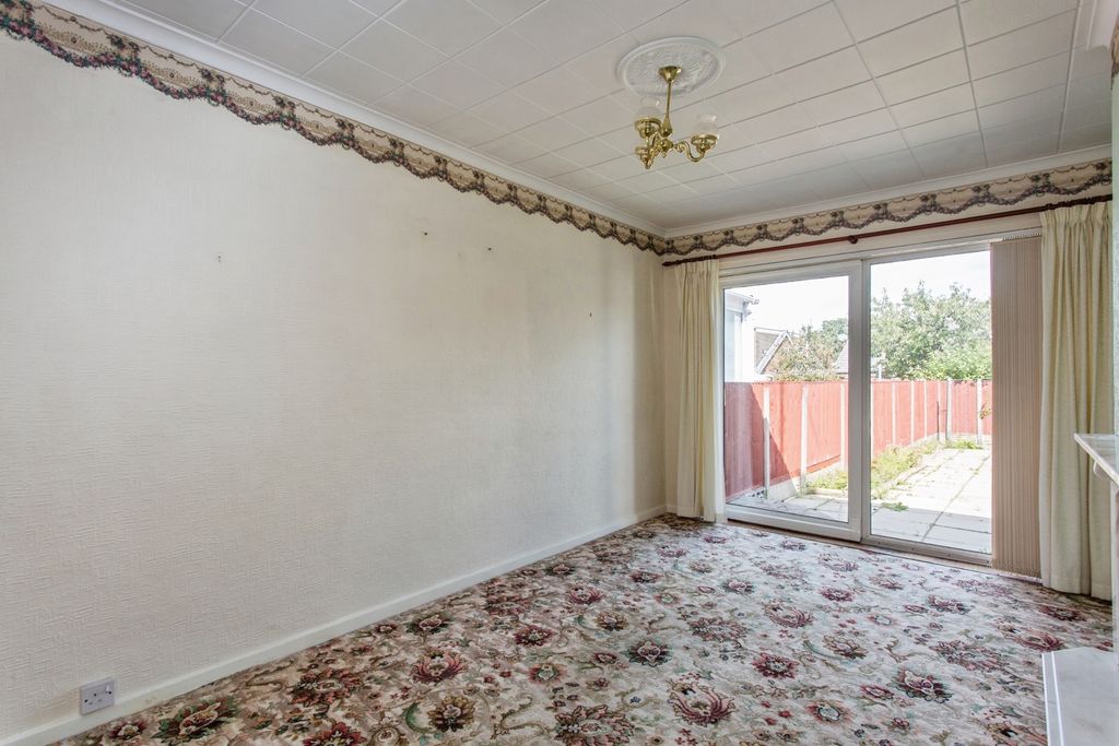 Property photo 3 of 14 Photo